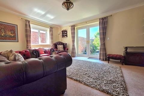 2 bedroom bungalow for sale, Berrow Road, Burnham-on-Sea, Somerset, TA8