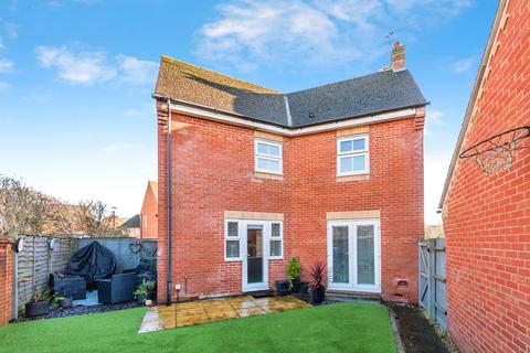 4 bedroom detached house for sale, Mazurek Way, Swindon