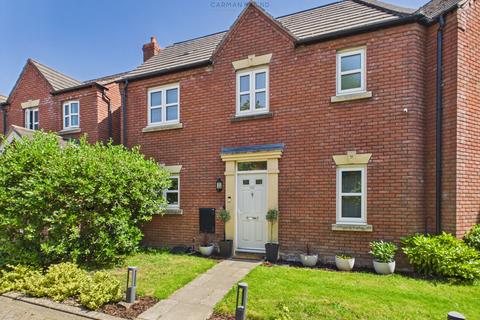 3 bedroom semi-detached house for sale, Ross Avenue, Upton, CH2