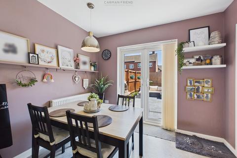 3 bedroom semi-detached house for sale, Ross Avenue, Upton, CH2