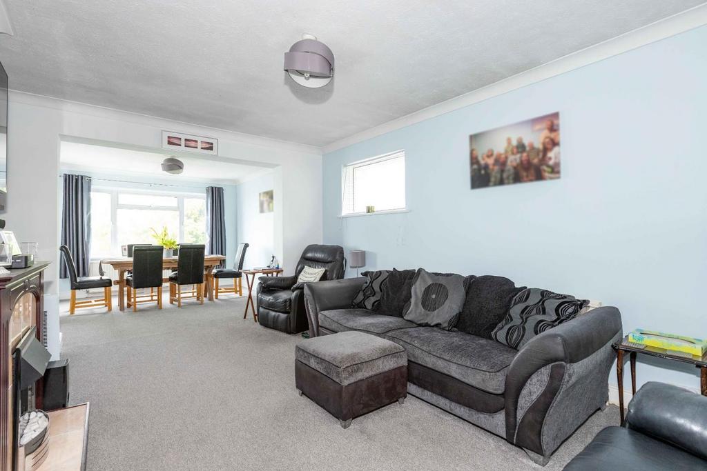 House in Brighton, Woodingdean - More