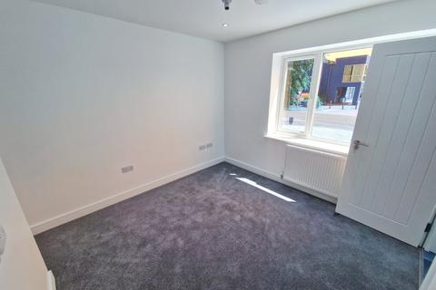 undefined, Heron Square, Hampshire SO50