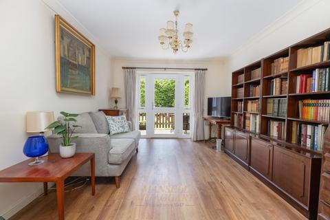 2 bedroom retirement property for sale, London Road, East Grinstead RH19