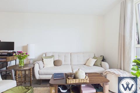 1 bedroom flat for sale, Cranton Avenue, Hayes, UB3 4FT