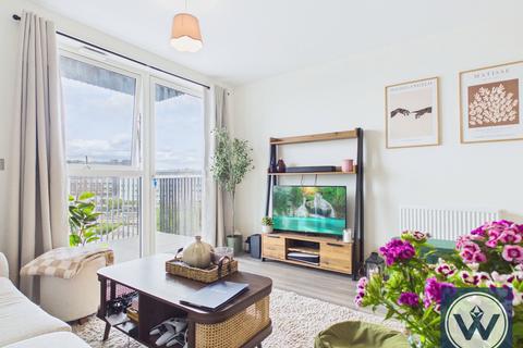 1 bedroom flat for sale, Cranton Avenue, Hayes, UB3 4FT