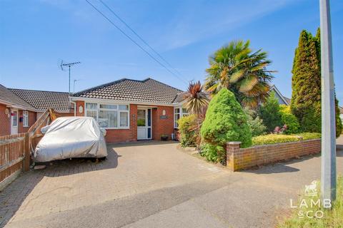 4 bedroom detached bungalow for sale, Bockings Grove, Clacton-On-Sea CO16