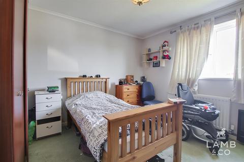 2 bedroom semi-detached bungalow for sale, Lymington Avenue, Clacton-On-Sea CO15