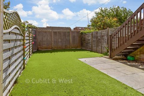 4 bedroom townhouse for sale, Dinsdale Gardens, Rustington BN16