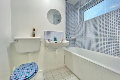 1 bedroom flat to rent, Bussey Road, NR6