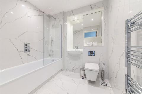 1 bedroom flat to rent, Silvocea Way, London E14