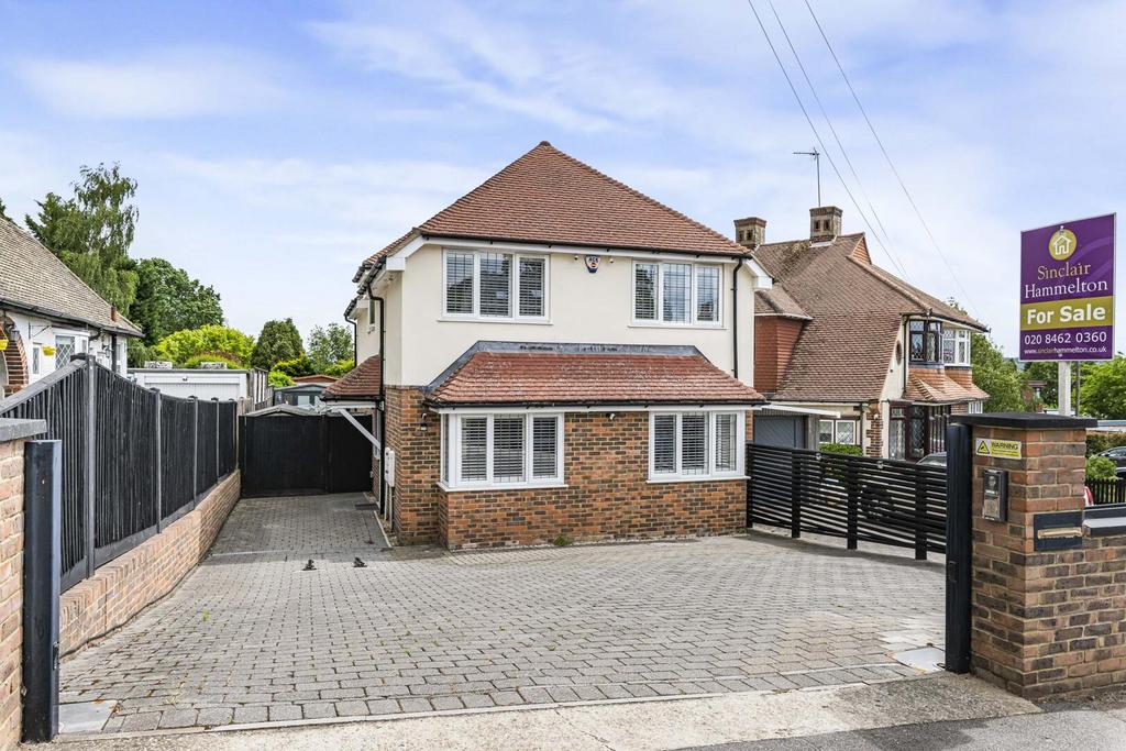 Corkscrew Hill, West Wickham 4 bed detached house for sale - £700,000