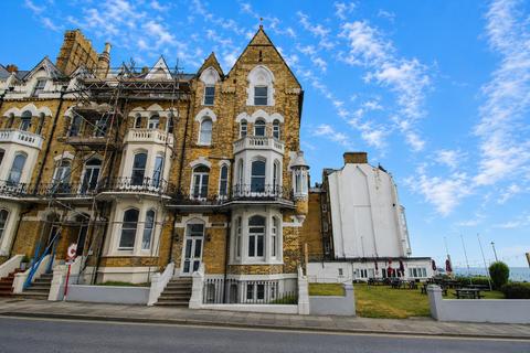 7 bedroom end of terrace house for sale, Albert Road, Ramsgate