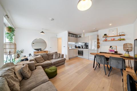 2 bedroom apartment for sale, Sumner Road, London