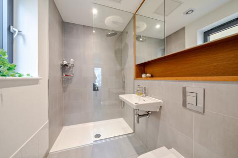 2 bedroom apartment for sale, Sumner Road, London