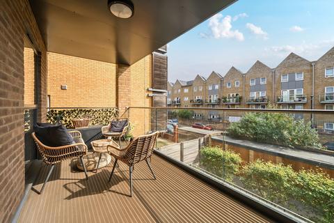 2 bedroom apartment for sale, Sumner Road, London