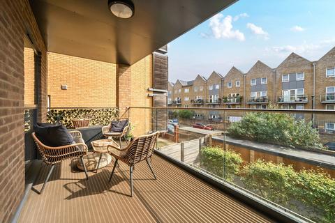 2 bedroom apartment for sale, Sumner Road, London