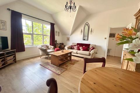 2 bedroom flat for sale, Middlesex Road, Bexhill-On-Sea