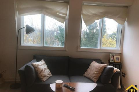 1 bedroom flat for sale, 134 Sinclair Road, London, W14