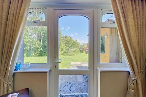 2 bedroom terraced bungalow for sale, Adcock Drive, Kenilworth