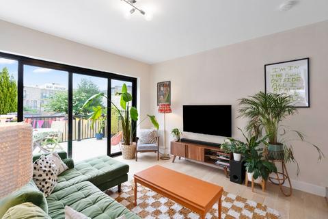 4 bedroom detached house to rent, Craigleith Hill Avenue, Craigleith, Edinburgh, EH4