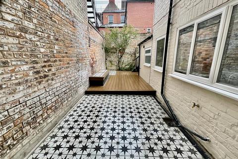 2 bed property for rent in Esplanade Gardens, Scarborough, YO11