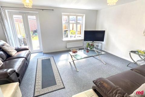 3 bedroom terraced house to rent, Lysaght Avenue, ,