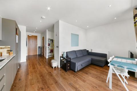 Studio to rent, Lighterman Point, Aberfeldy Village, London, E14