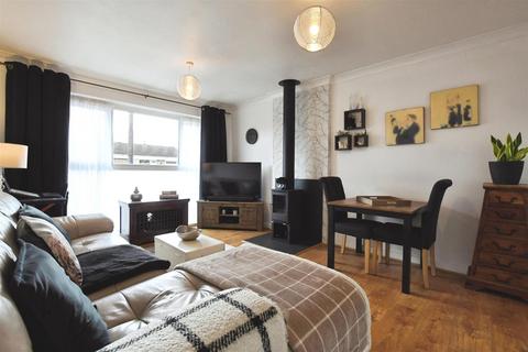 2 bedroom semi-detached bungalow for sale, Alured Garth, Hedon HU12