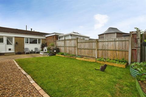2 bedroom semi-detached bungalow for sale, Alured Garth, Hedon HU12
