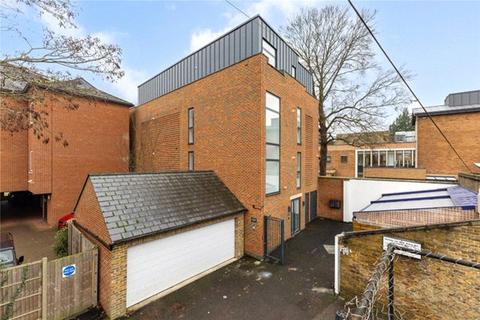 1 bedroom flat for sale, Primrose House, Churchfield Road, Weybridge, KT13