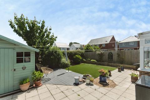 3 bedroom end of terrace house for sale, Cornflower Crescent, POLEGATE, East Sussex, BN26