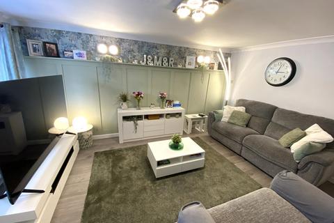 3 bedroom semi-detached house for sale, 55 Helston Drive, Royton, Oldham, OL2 6JT