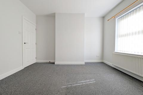 2 bedroom terraced house to rent, Earl Street, Warrington, WA2