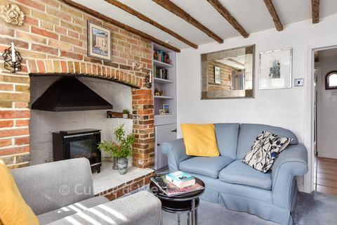 2 bedroom cottage for sale, Church Street, Seaford BN25