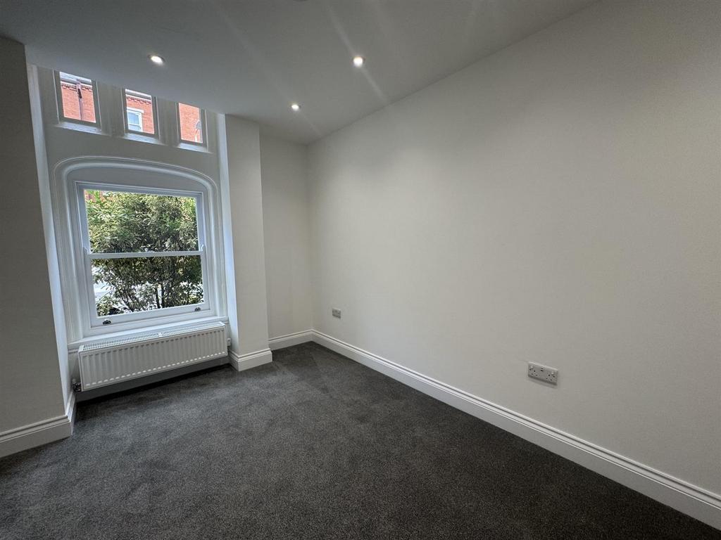 61 Regent Road, Leicester - View 3