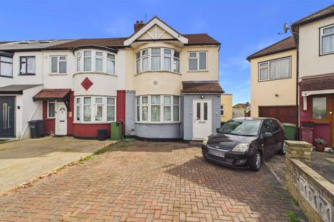 Lodge Crescent, Waltham Cross