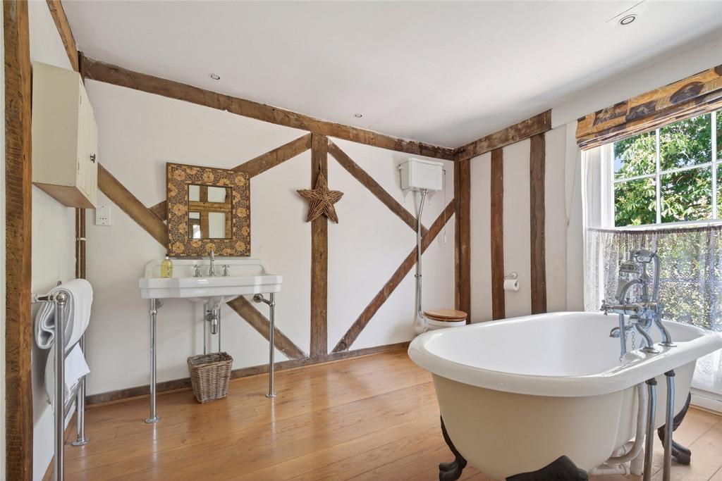 En Suite Bathroom