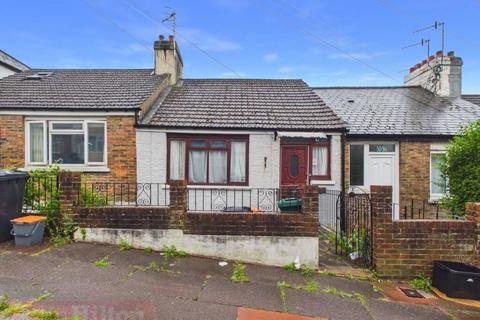 3 bedroom terraced house for sale, Milner Road, Brighton, East Sussex, BN2 4BR