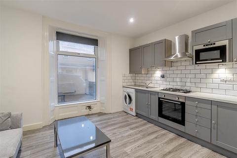 1 bedroom flat to rent, Clifton Place, North Hill, Plymouth
