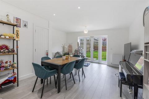 3 bedroom terraced house for sale, Utah Road, Paddock Wood