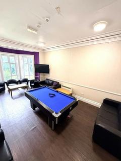 Studio to rent, Saint Ann's Lane