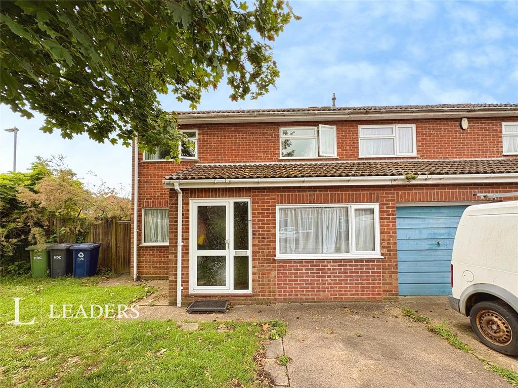 3 bedroom semi-detached house to rent