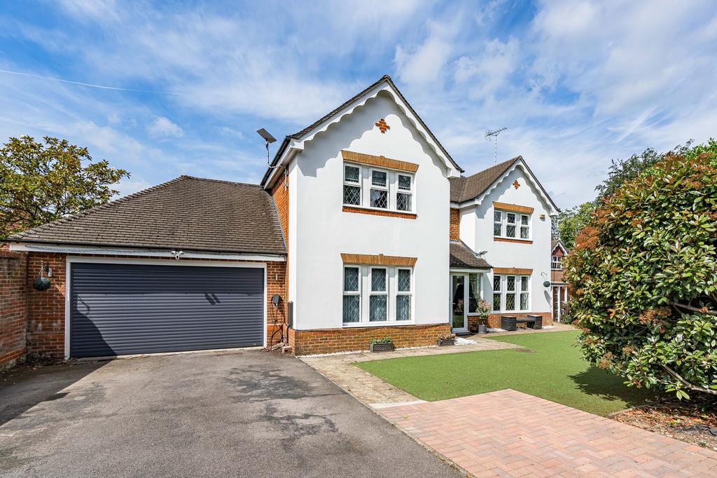 House exterior, garage