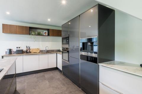 3 bedroom semi-detached house for sale, Otley Road, Leeds LS16