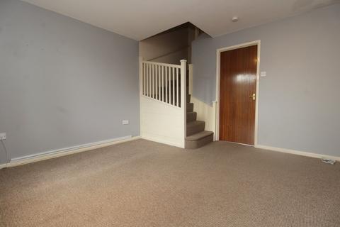2 bedroom terraced house to rent, Tabbs Close, Letchworth Garden City, SG6