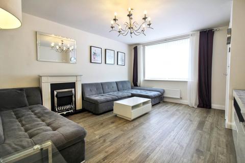3 bedroom semi-detached house to rent, Fitz Hugh Crescent, Milton Keynes
