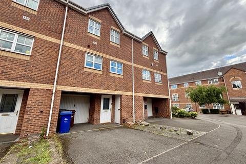 3 bed property for rent in Black Eagle Court, Burton-on-Trent, DE14