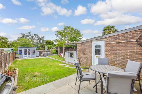 3 bedroom semi-detached house for sale, Golf Links Avenue, Gravesend DA11