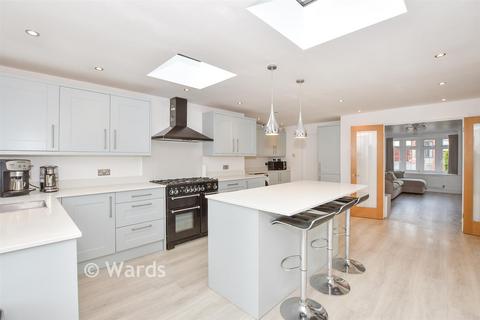 3 bedroom semi-detached house for sale, Golf Links Avenue, Gravesend DA11