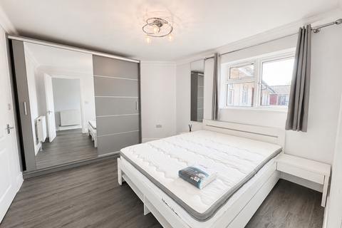 1 bedroom flat to rent, The Oaks, St. Nicholas At Wade, Birchington, Kent, CT7
